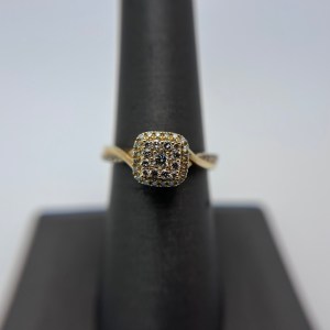 10K Yellow Gold Diamond Ring