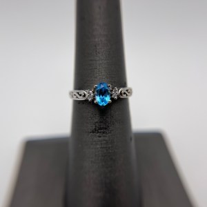10k White Gold December Birthstone Ring